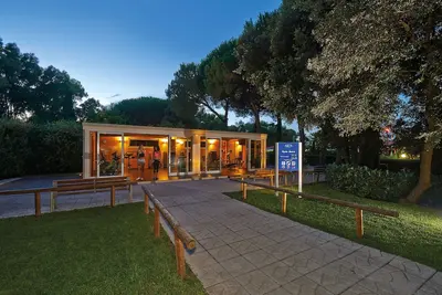 Image de Belvilla par Oyo Baia Domizia Villaggio Camping I5
