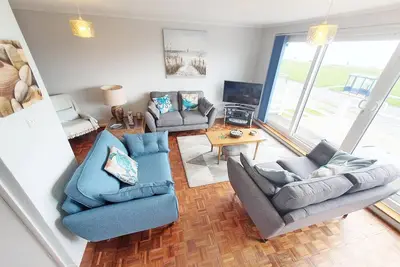 Image de Sea Breeze, Selsey - a town house that sleeps 6 guests in 3 bedrooms