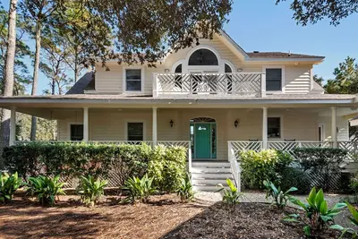 Good Vibrations: Private Pool, Spa, Golf Community