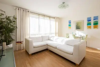 Image de Ground Floor Apartment Nr Beach & Village