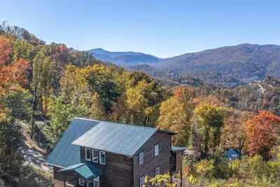 Image de Spectacular downtown + mountain views, pet-friendly w. luxe amenities