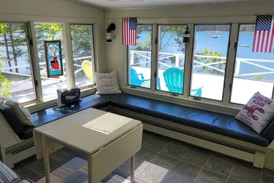 Image de Serenity A Deck w Great View, 14 mins to Quiet Side Acadia