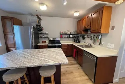 Image de Quietside by Lighthouse - on a 2 acre wooded lot.