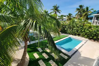 Image de Our Slice of Keys Paradise w / Ocean Views and Pool
