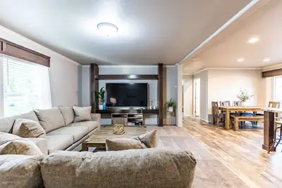 Image de Comfy\/Bright\/Executive 🏡 Ideal for mid term stays <br><br>