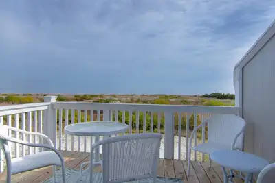 Image de Ocean Front 2 Bedroom Condo, Gorgeous View!
