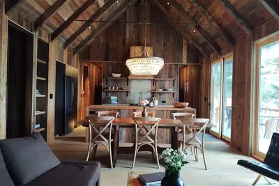 Image de Newly-updated Camp Q on Placid Lake, Sleeps 6, Private Dock