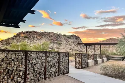 Image de South Mountain Desert Retreat with Private Pool & Fast 5g — Snowbird-Friendly