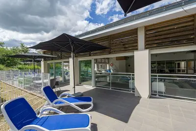 Image de Bel appartement dans une maison de vacances avec Wifi, piscine, Tv, terrasse, animaux admis, parking