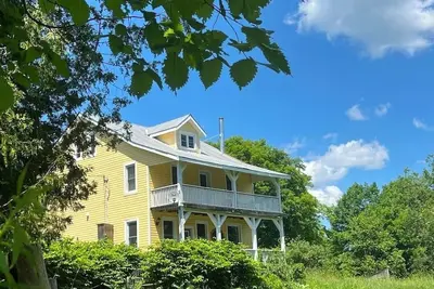 Image de Deer Lake Lodge: A Historic Gem