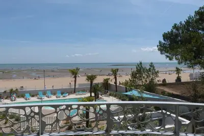 Image de Appartement Luxe 2 Ch, Balcon, Plage, Piscine, Parking