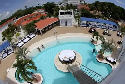 Image de Beach resort with private Spanish villa in gorgeous tropical setting