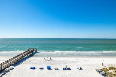 Image de Indian Shores Beachfront 3/2 condo for up to 8 adults