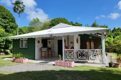 Image de Les Flamboyants  La Petite Maison CRÉOLE