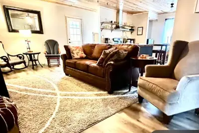 Image de Outdoor Adventure Near Ohio University 2br/1ba
