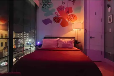 Image de 420Friendly Brooklyn Cosmic Garden 2br. 2bt+Balcony