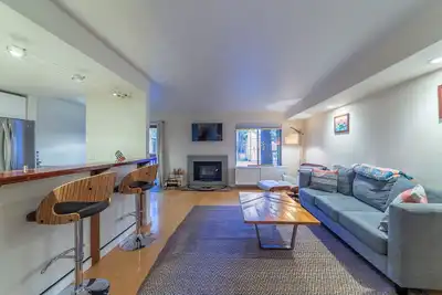 Image de Ultra Modern Mammoth Mtn 1 Bdrm Wifi, Spa, 2 cars