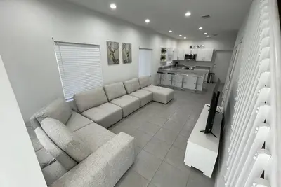 Image de Townhouse Close To Wynwood & Beaches