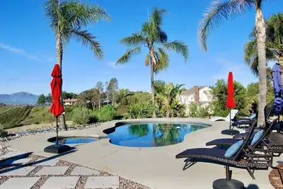 Image de Luxury 5-Bedroom Pool Home in the Heart of Temecula Wine Country – Sleeps 10