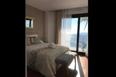 Image de Lujoso apartamento enfrente del mar