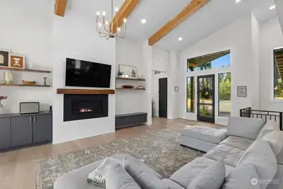 Image de Lux 4br: Perfect for Families in the Heart of Suncadia, Hot Tub, Game Rm, 100”Tv