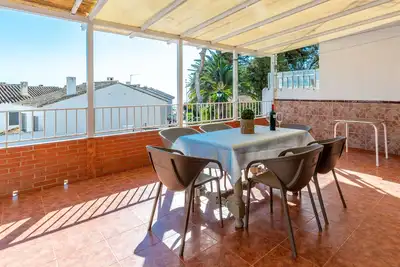 Image de Maison de vacances \"Casa Pepe Junto al Mar\" avec vue sur la mer et terrasse