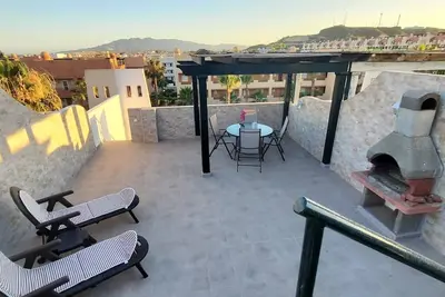Image de Spectacular duplex penthouse with private pool!