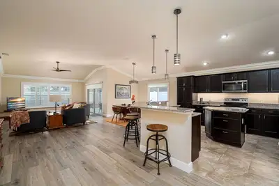Image de Everything! 3/2, Free golf & 4-seat cart, Resident passes, pets, near Brownwood