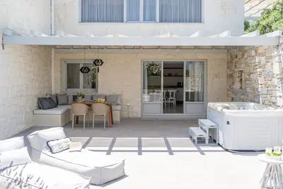 Image de Honeymoon Villa with Outdoor Hot Tub