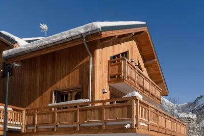 Image de \"Refuge des Sens\", Chalet \"Quiétude\"