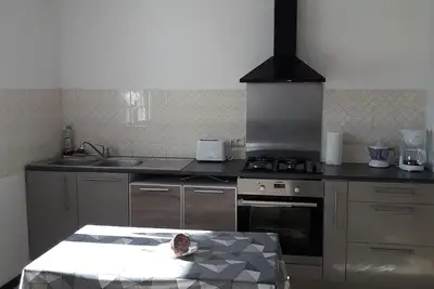 Image de Bel appartement pour 5 personnes à côté d'un joli bois