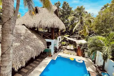 Image de The Beach Break Hotel & Sports Bar