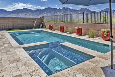 Image de Private Pool, Spa and cozy outdoor fireplace await!