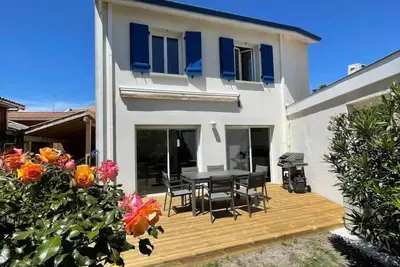 Image de Maison de ville avec jardinet proche Arcachon et Velodyssée
