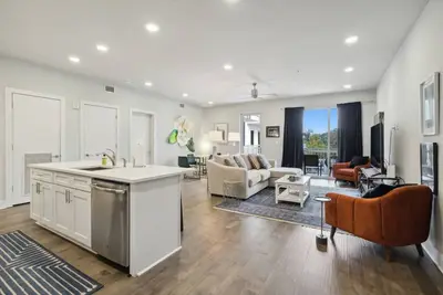 Image de 2 Bedroom Luxury Condo In Bywater New Orleans!