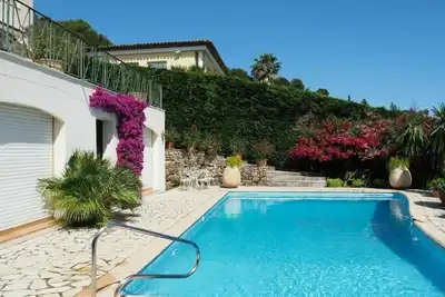 Image de Maison de vacances privée avec piscine privée, climatisation, Wifi, Tv, terrasse, vue panoramique