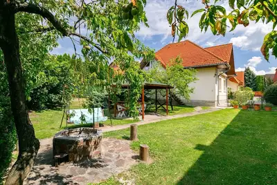 Image de Joli appartement pour 9 personnes avec Wifi, climatisation, Tv, patio et parking