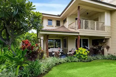 Image de 🏖️Spacious Ground Floor End Unit | Walk to Beach & Shopping