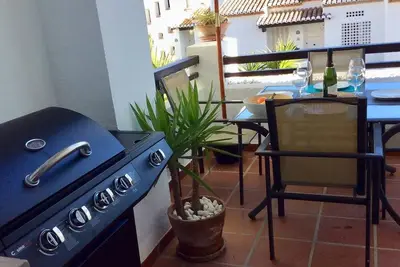 Image de Maison de vacances \"Vista Marina\" avec vue sur la montagne, jardin et Wi-Fi.