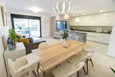 Image de For rent three-bedroom apartment in the Residence «Royal Park 23» in VillamartĂn (Orihuela)