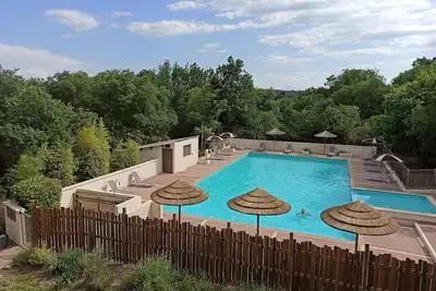 Gite 5 La Clé des Champs, Sud Ardèche, avec piscine, animations l'été, restaurant
