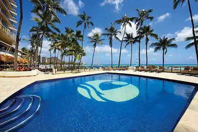 Image de 3 Awesome Units, Pool, 3 Restaurants, Spa, Minutes to Waikiki Beach Walk