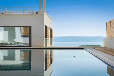 Image de Villa Senzea - villa moderne avec piscine chauffée, salle de sport, sauna, jacuzzi et vue sur la mer
