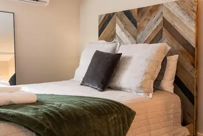 Image de Apt D · ✧ Knoxville Historical Hideaway ✧ Garden Suite