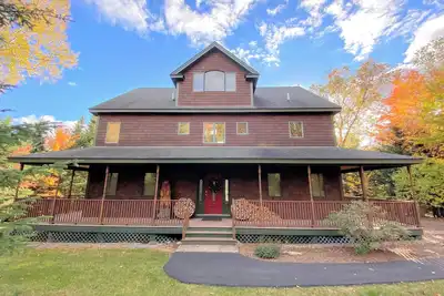 Image de Spacious home, ski views, pool table, foosball, privacy, steps to Mt Wash Hotel and dog friendly!