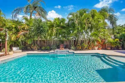 Image de Casa Aloha | Tropical Pool | Beach 9 mins | Games
