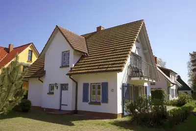 Image de Haus Sabine - Upper floor - Bright, large upper floor apartment in a quiet location!