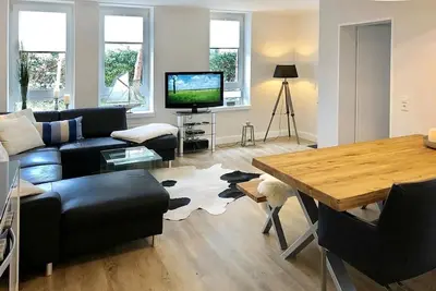 Image de Apartment in top location with terrace and direct garden and beach access -