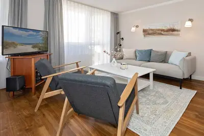 Image de Light-flooded apartment in a prime beach location with a sunny south-facing balcony -