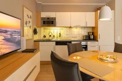 Image de 3-room family apartment with sheltered balcony - only 100 m to the Baltic Sea beach - island beach